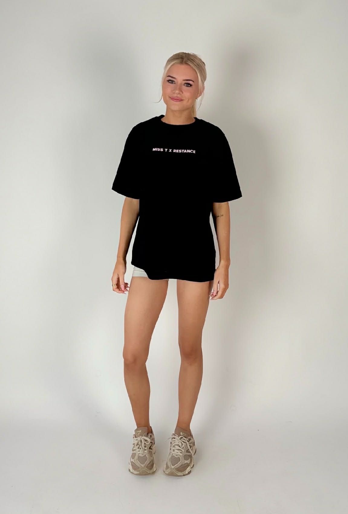 MISS T X RESTANCE TSHIRT