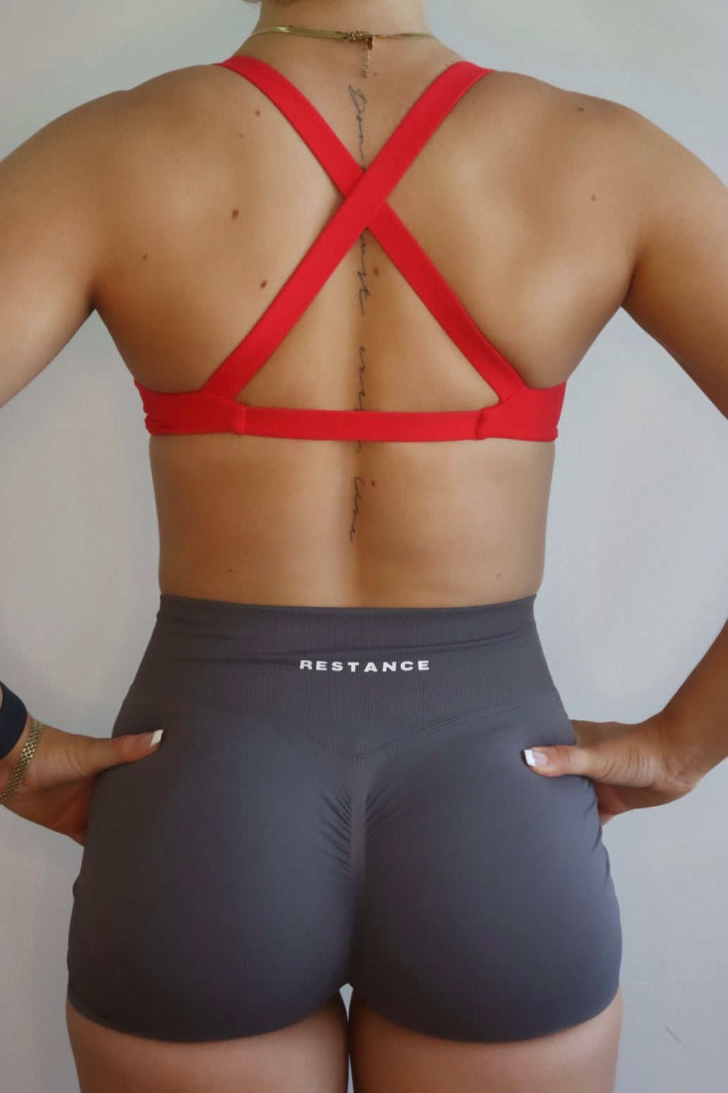 Signature Twist Crop