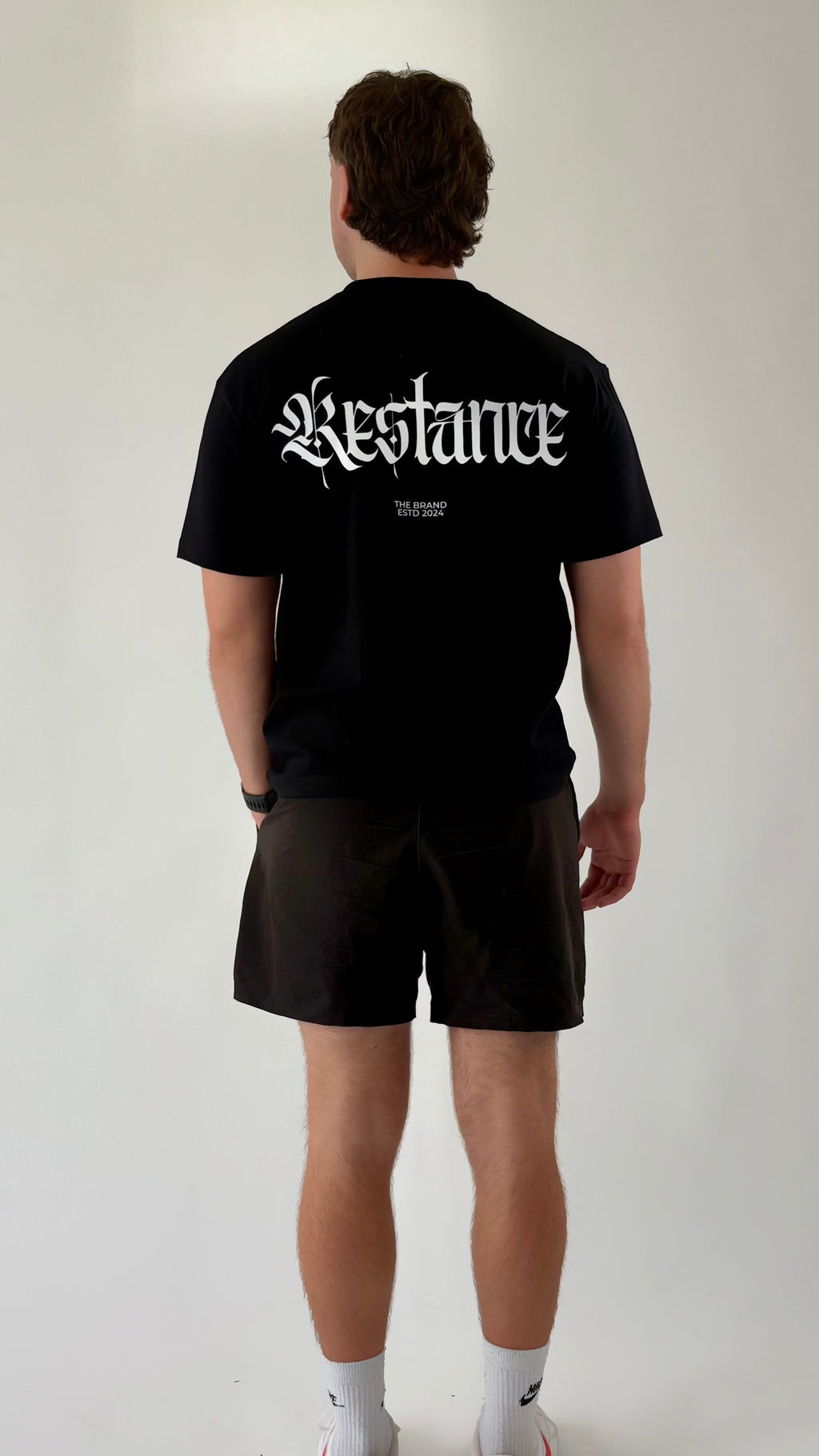 MENS ESSENTIAL - TEE