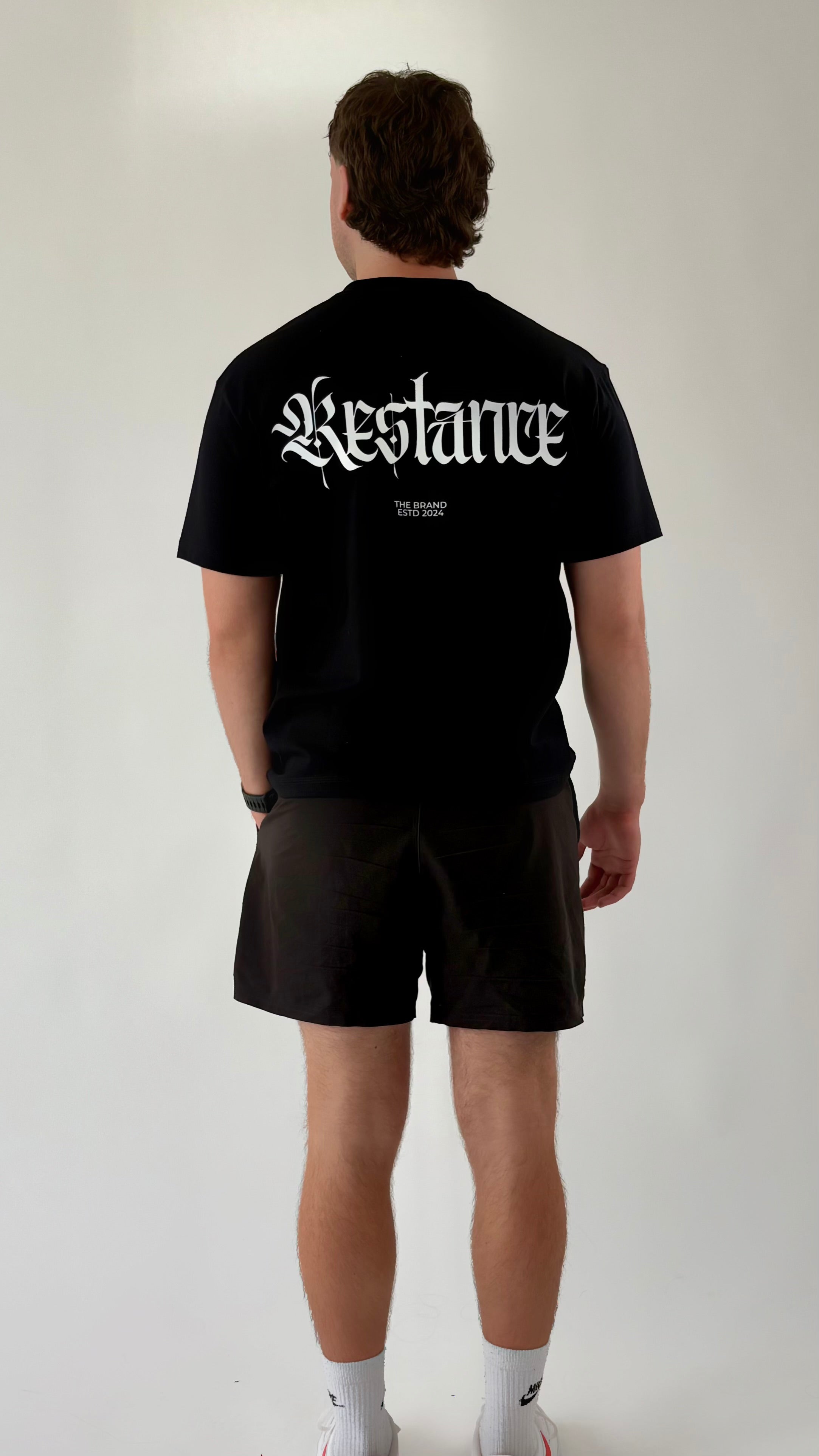 MENS ESSENTIAL - TEE