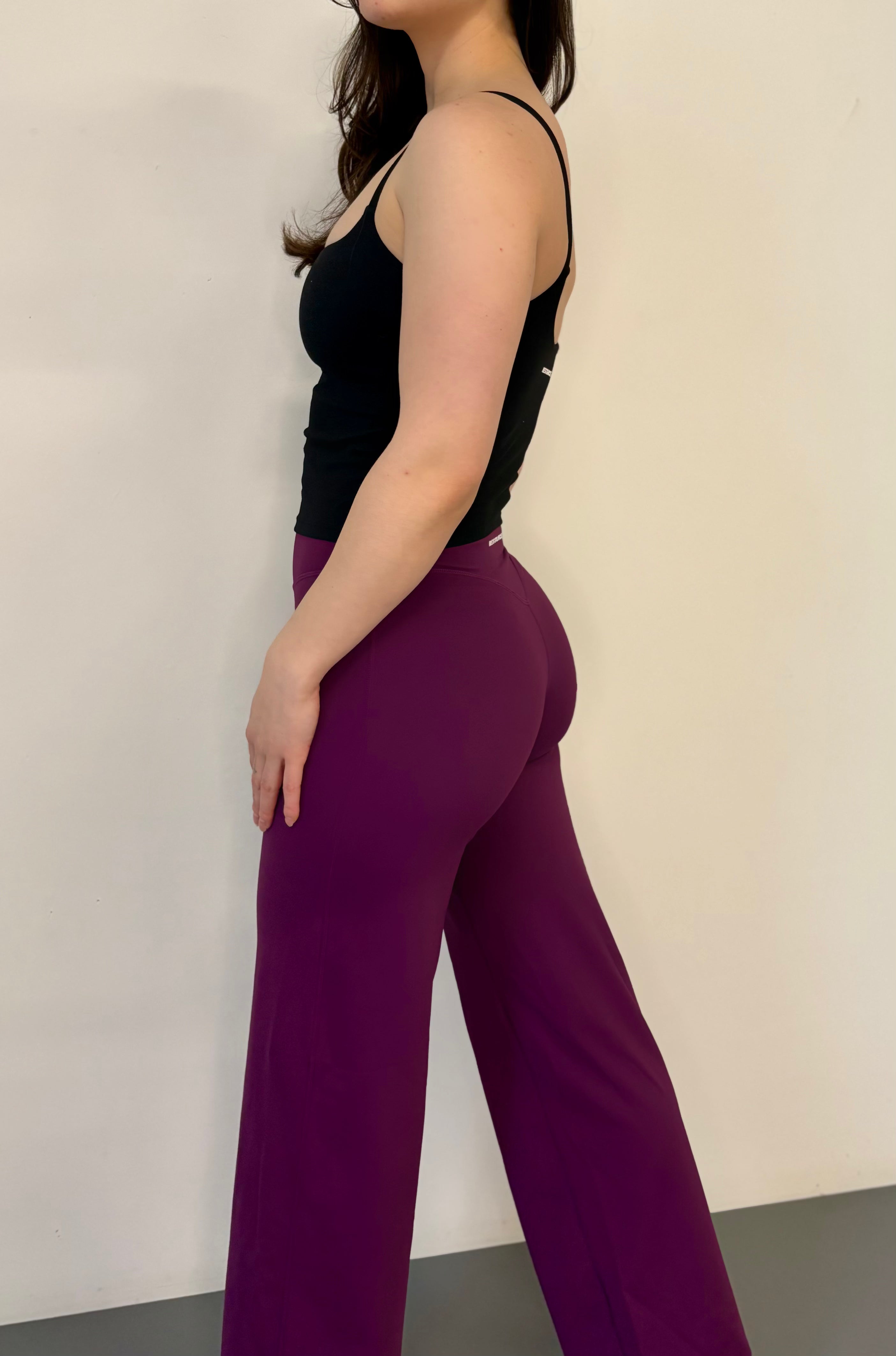 Seamless Motion Straight Leggings