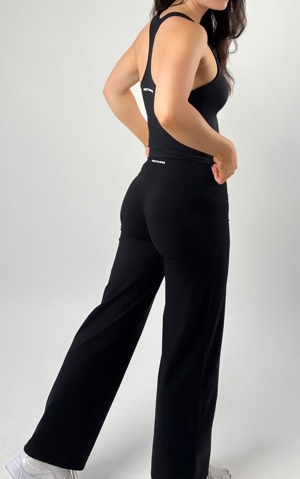 STRAIGHT PANTS