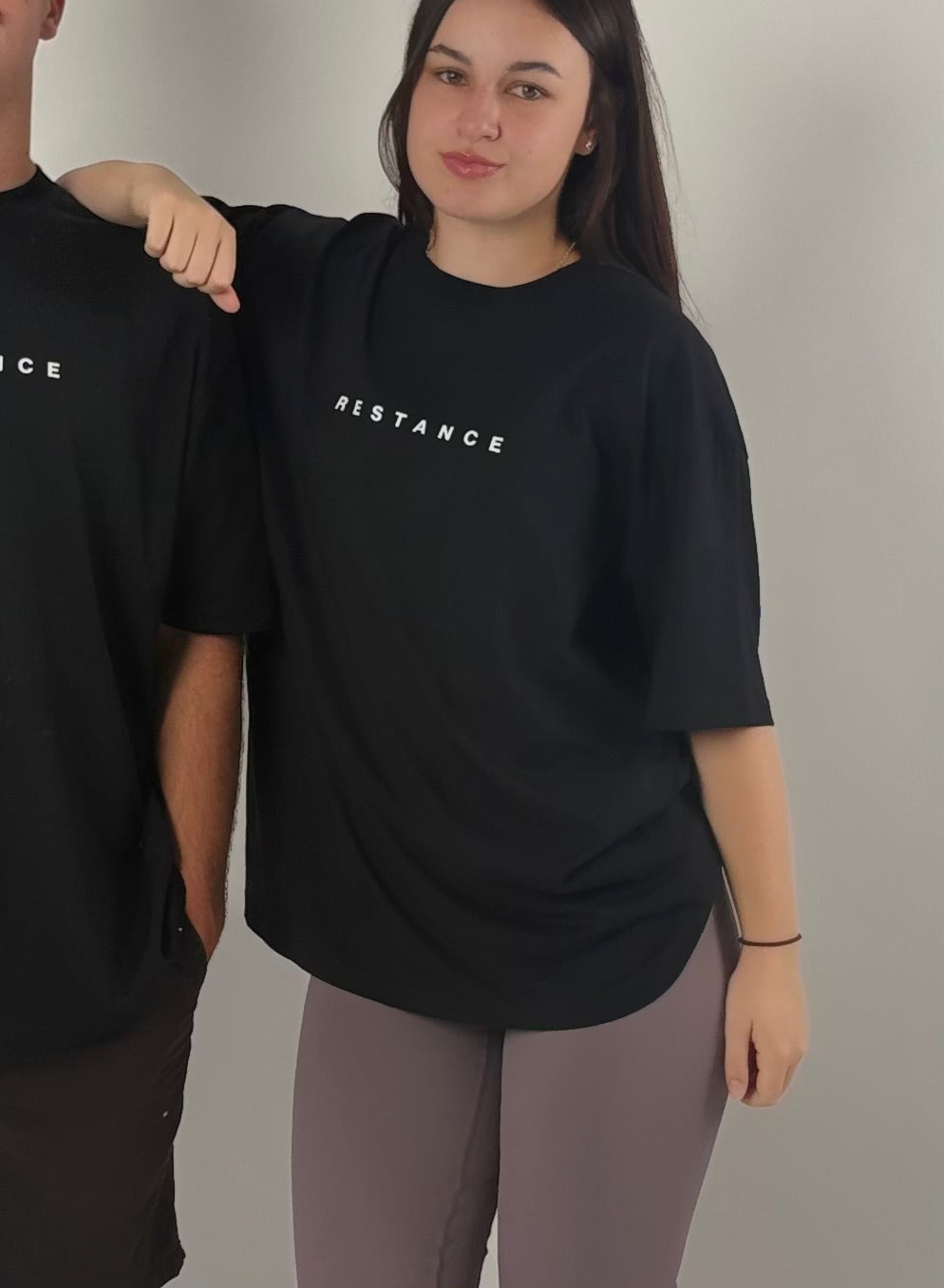 OVERSIZED MINIMAL TEE